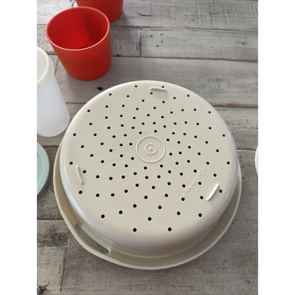 Tupperware 15 Misc Items‎ - Snack Cups, S/P Shaker, Colander, Burger Press